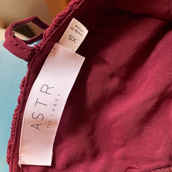 ❌SOLD❌ ASTR Burgundy Lace Midi Dress XS - Picture 6 of 7